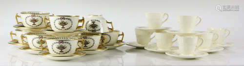 Lot of English porcelain, to include: Copeland Spode soup set, 'Chaplet' pattern, decorated with urn