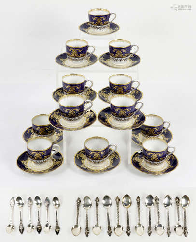 English Copeland porcelain set, cobalt blue and white with gilt accents, to include: twelve