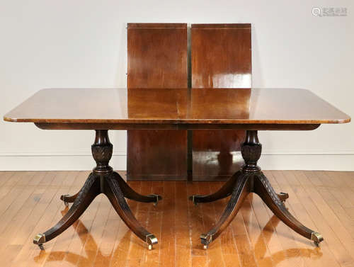 20th century Federal Hepplewhite-style double-pedestal inlaid dining table, 29