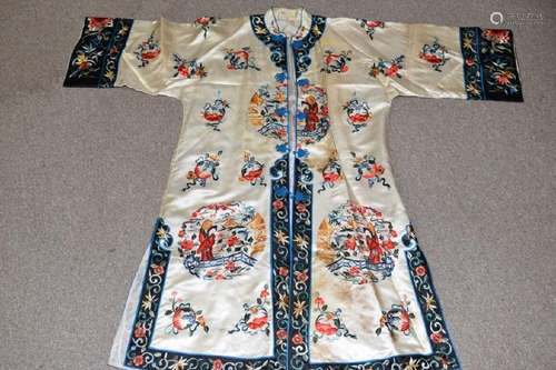 Qing Chinese White Embroidered Robe