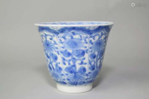 Qing Chinese Blue and White Flower Bell Cup
