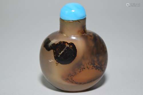 Qing Chinese Agate Carved Snuff Bottle