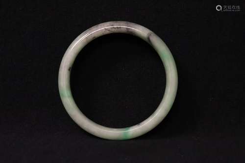 Chinese jadeite bangle