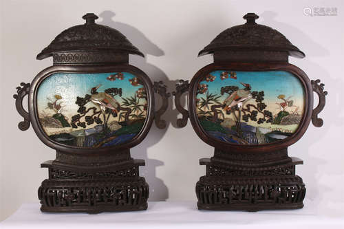 A Pair of Large Chinese Mille Fleurs   Dish