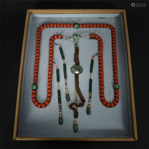 A Chinese Coral Melon Shaped Court Necklace