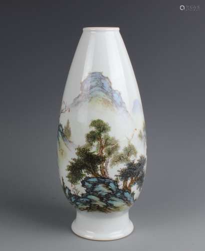 A Chinese Famille Rose Vase