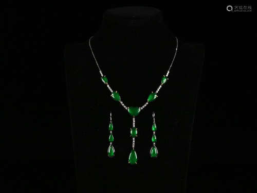 SET OF JADEITE NECKLACE&EARRINGS