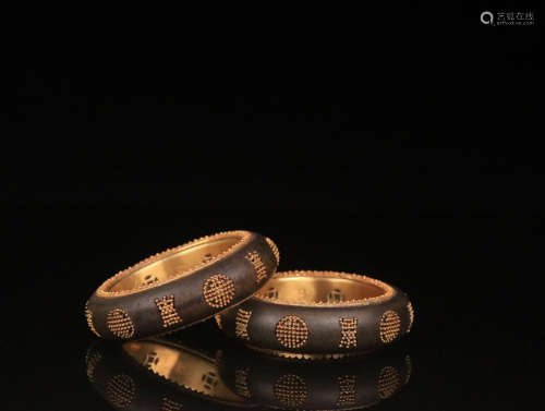 PAIR OF CHENXIANG WOOD BANGLES EMBEDED GILT SILVER