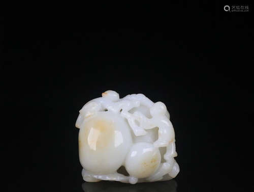 A HETIAN JADE ORNAMENT