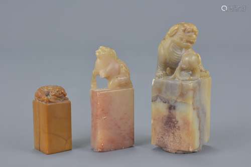 Chinese Shoushan Soapstone Scholars Seals surmounted by Lions, tallest 7cms