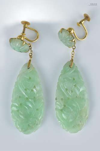 Pair of Chinese 9ct Yellow Gold and Carved Jade Earrings with Jade Panel Drops