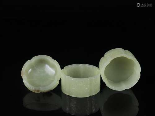 HETIAN YELLOW JADE THREE-LAYER COVERED BOX