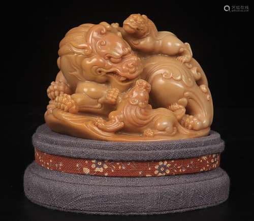 SHOU SHAN STONE LION ORNAMENT