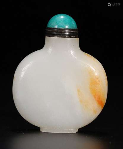 OLD HETIAN JADE SNUFF BOTTLE