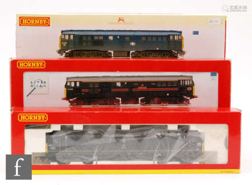 Three Hornby OO gauge DCC ready diesel electric locomotives, R2573 Fragonset AIA-AIA Class 31 31452 'Minotaur', R2523 EWS Bo-Bo Class 67 67005 'Queen's Messenger' and R2413 BR Class 31 A-I-A 31270, boxed. (3)