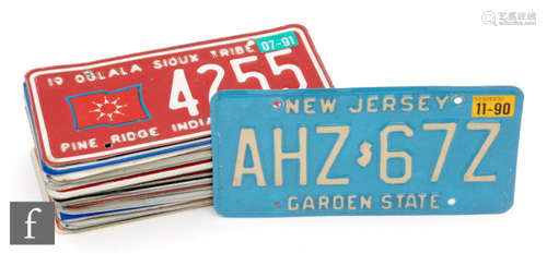 A collection of American licence number plates from the 1990s and later to include various states such as Kansas, Louisiana, etc. (28)