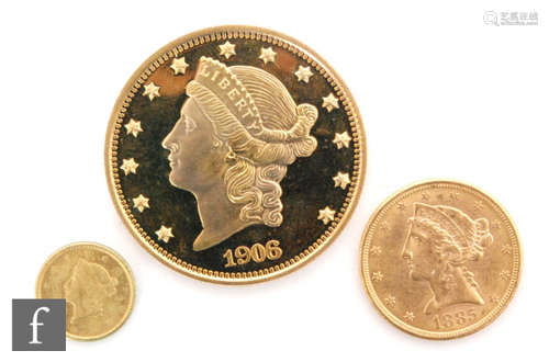 America - A five dollar bears date 1885, a plated 1853 dollar and a replica plated twenty dollar piece (3)