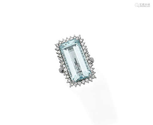 An aquamarine and diamond cluster ring