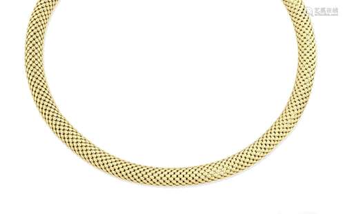 A woven collar