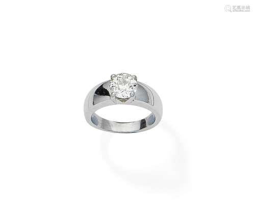 A diamond single-stone ring