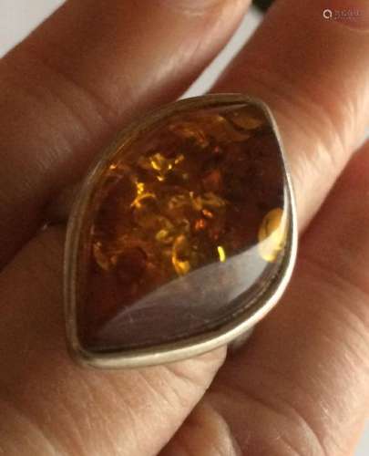 An Amber Silver Ring in Leaf Shape, 1 x 3/4