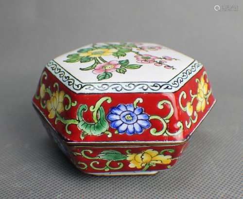 A Cloisonne Star-anise Box