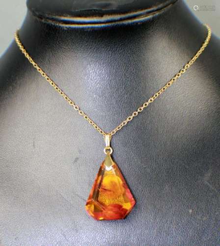 A Natural Amber Pendant, 1 1/2
