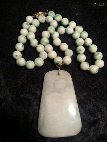 ANTIQUE CHINESE NATURAL JADE NECKLACE