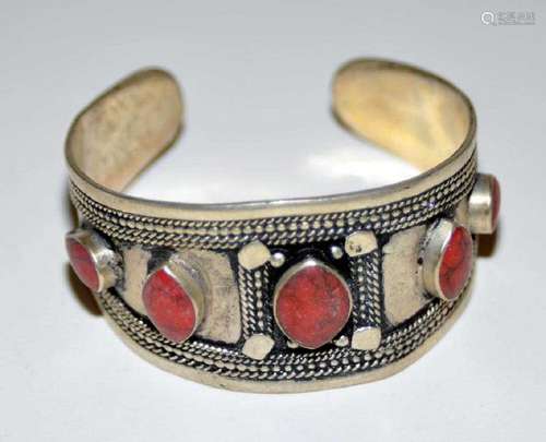 Coral cuff bracelet in silver with 5 stones - about  1