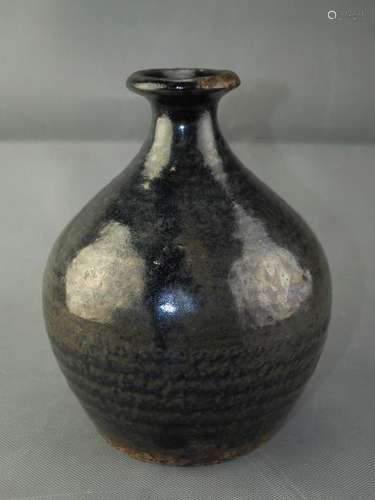 A Yu Hu-chun Vase from Song Dynasty