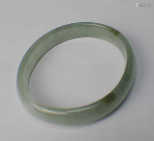 An Oval Jade Bracelet, D: 2 5/8