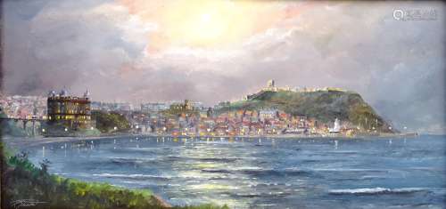 Scarborough South Bay at Twilight, 20th century oil on board signed by Robert Sheader 29cm x 59.
