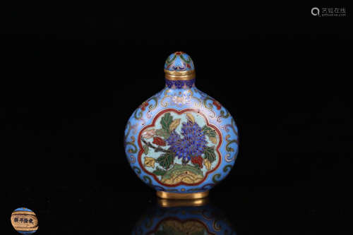 A CLOISONNE SNUFF BOTTLE