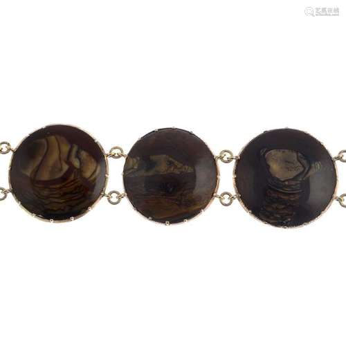 A Georgian gold agate and hair memorial bracelet.