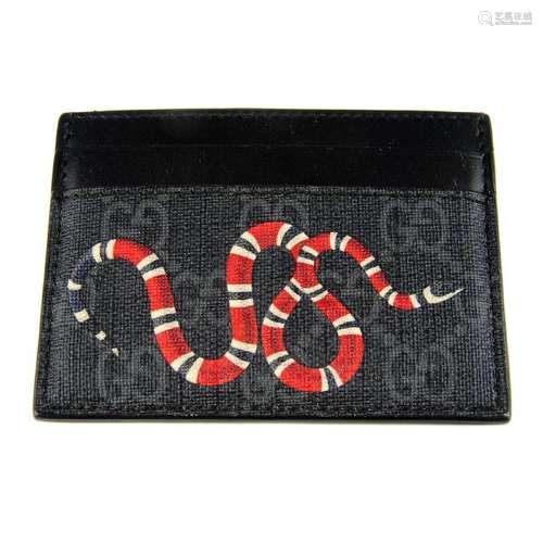 GUCCI - a Kingsnake GG Supreme card case. Featuring a