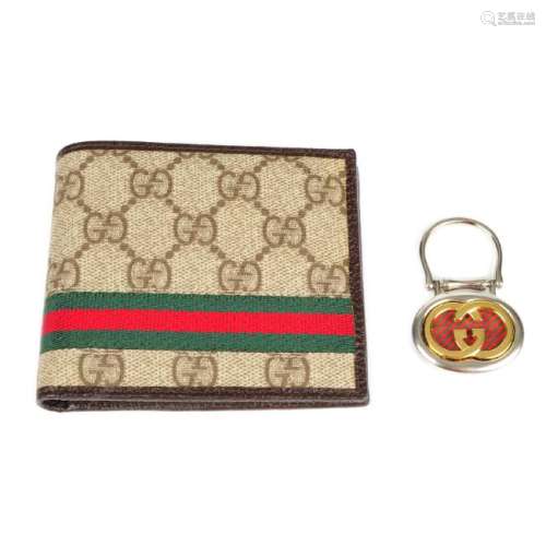 GUCCI - a Web GG Supreme bifold wallet and key ring.