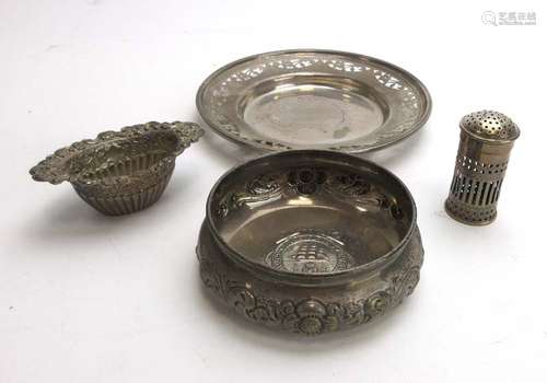 A Norwegian silver dish repousse decorated with foliate motifs, d. 9.