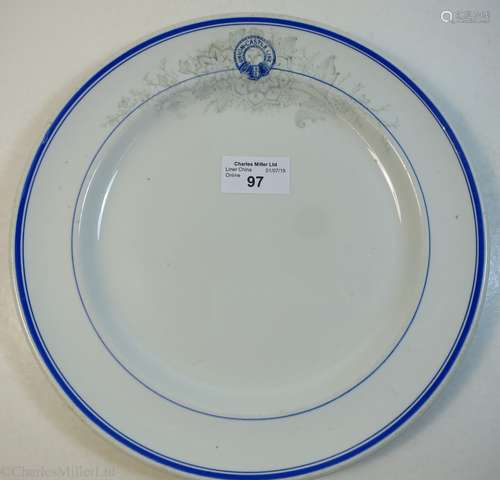 UNION CASTLE LINE:  A DINNER PLATE BY DUNN BENNET & CO, ENGLAND, CIRCA 1910