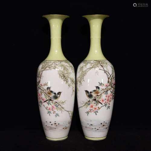 PAIR OF FAMILLE ROSE VASES OF BIRD&FLORAL PAINTING