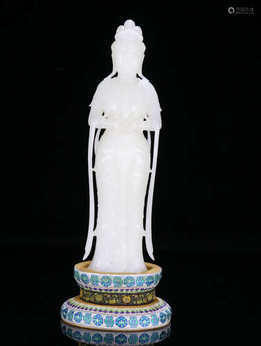 A HETIAN JADE GUANYIN SHAPED ORNAMENT