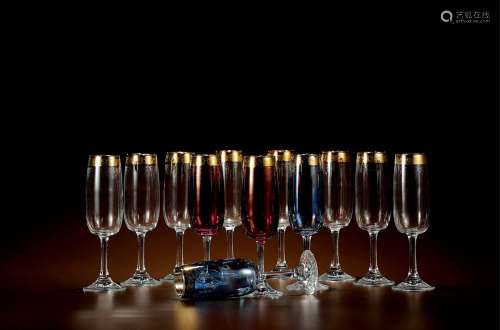 二十世纪制 水晶香槟杯套组（十二支） 年代：比利时 二十世纪