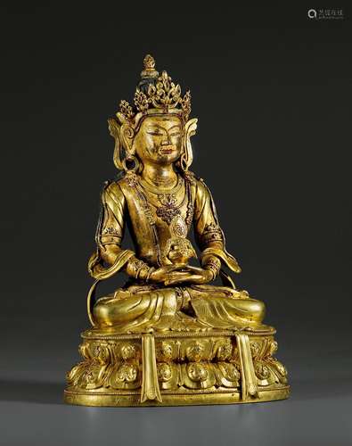 清康熙·铜鎏金无量寿佛坐像 KANGXI PERIOD, QING DYNASTY A GILT-BRONZE FIGURE OF AMITABHA