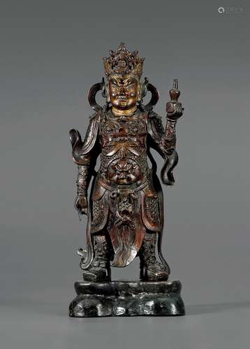 明·铜天王立像 MING DYNASTY A BRONZE FIGURE OF VAISRAMANA