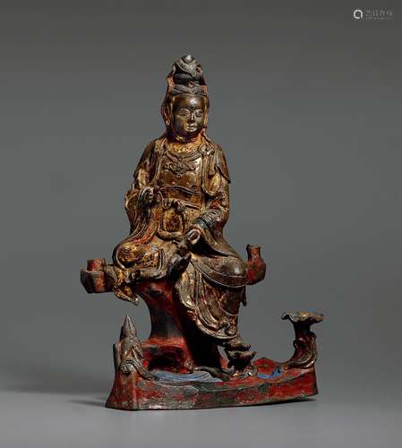 明·漆金观音坐像 MING DYNASTY A GILT-LACQUERED FIGURE OF AVALOKITESVARA