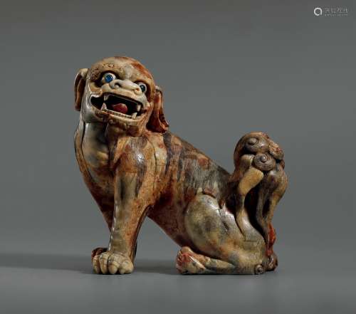 清乾隆·寿山石雕狮形摆件 QIANLONG PERIOD, QING DYNASTY A SHOUSHAN STONE LION