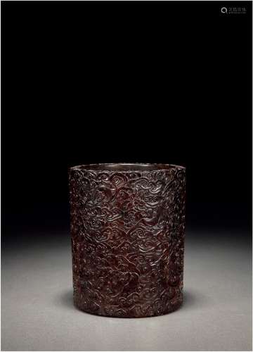 清·紫檀浮雕蝠寿纹笔筒 QING DYNASTY  A ZITAN BRUSHPOT WITH AUSPICIOUS PATTERN IN RELIEF