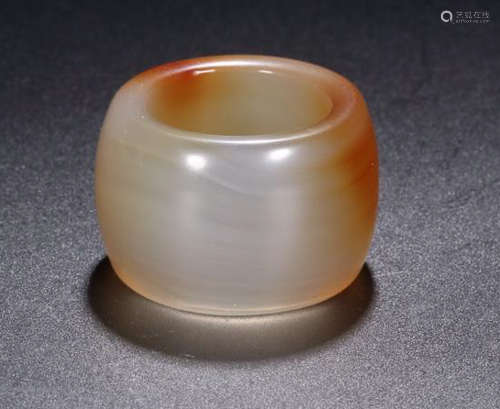 A AGATE RING