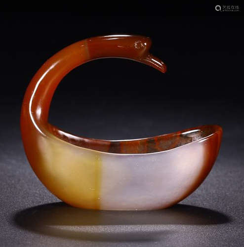 A AGATE SWAN SHAPED BRUSH WASHER