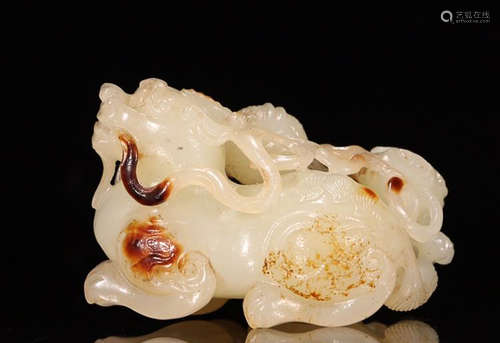 A HETIAN JADE BEAST SHAPED FIGURE