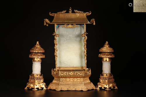 SET OF QIANLONG MARK HETIAN JADE SCREENS